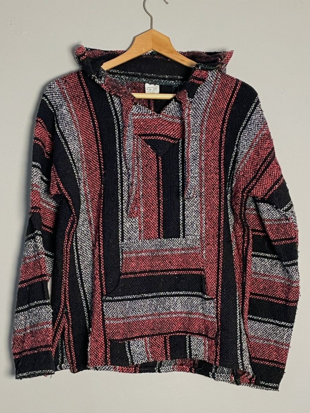 Vintage Style Baja Hoodie Drug Rug Mexican Woven Poncho Red Black Sz M